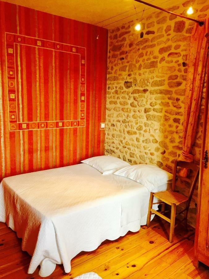 Aux Caprices Des Dieux Marnes Exterior photo