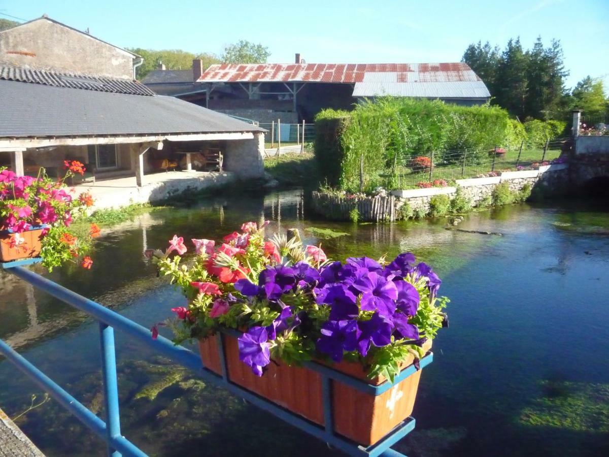 Aux Caprices Des Dieux Marnes Exterior photo