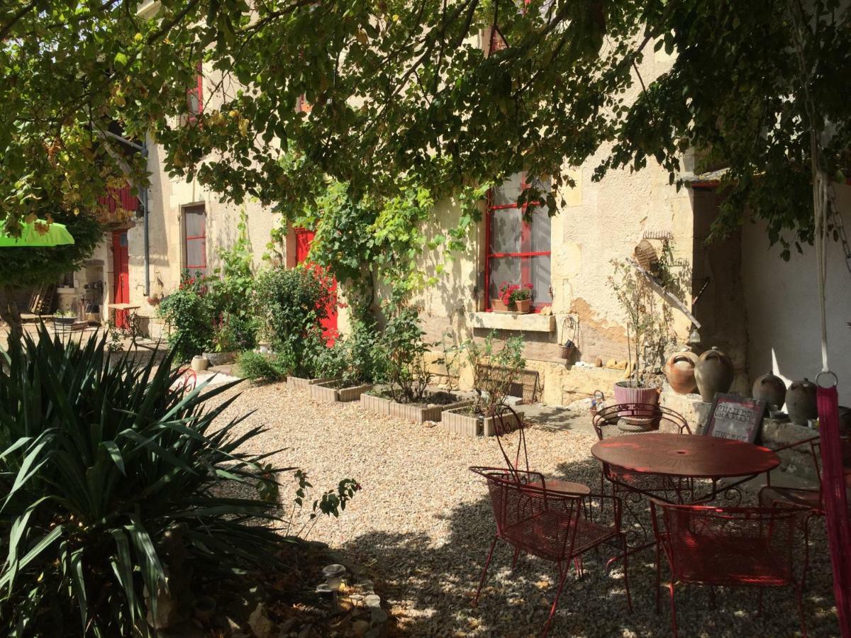 Aux Caprices Des Dieux Marnes Exterior photo